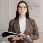 Уютная мужская «берлога» с природными акцентами: квартира в Санкт-Петербурге